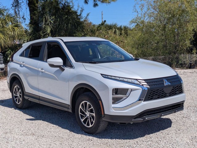 Used 2022 Mitsubishi Eclipse Cross ES image 3