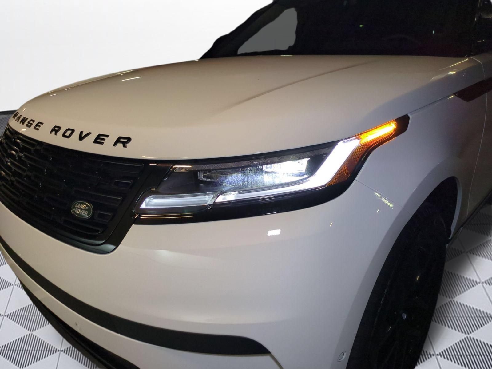 New 2026 Land Rover Range Rover Velar S AWD/4WD image 10
