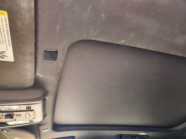 Used 2021 GMC Yukon SLT w/ SLT Premium Package image 25