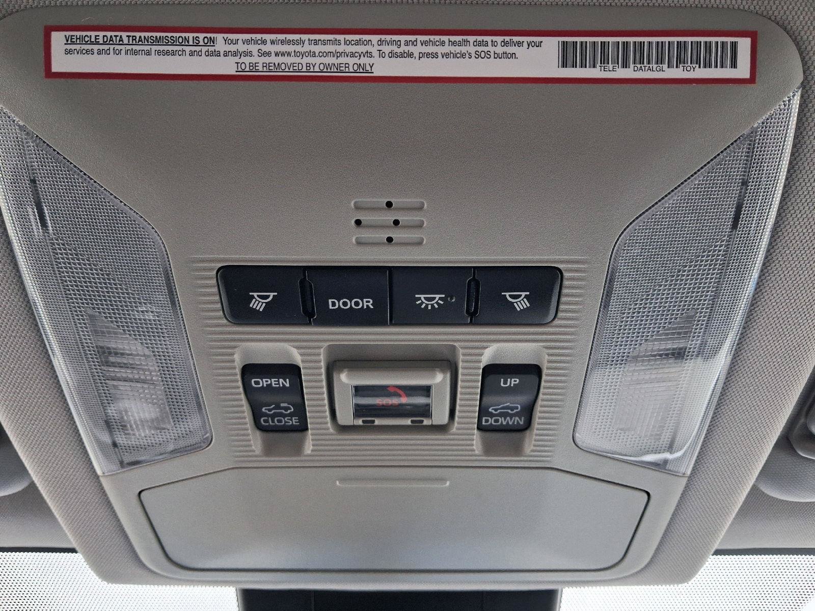 Used 2020 Toyota RAV4 XLE w/ Convenience Package FWD image 31
