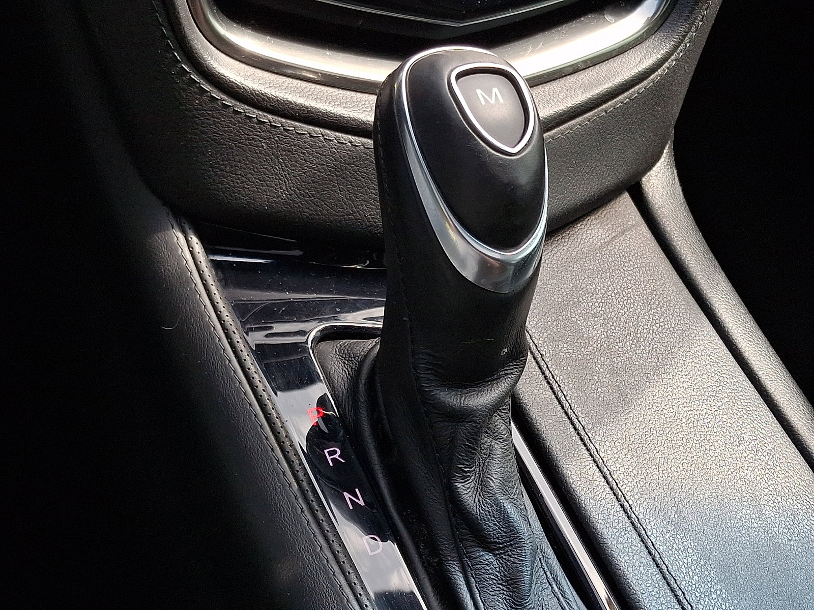 Used 2018 Cadillac CTS Luxury image 17