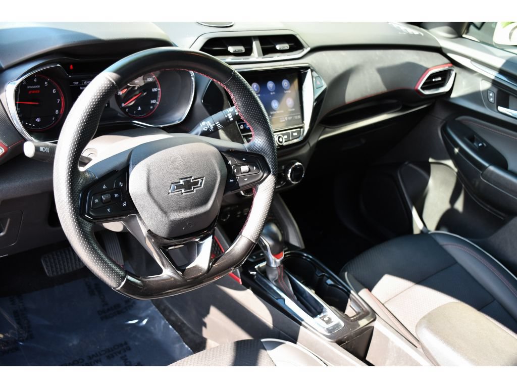 Used 2023 Chevrolet TrailBlazer RS w/ Convenience Package FWD image 13