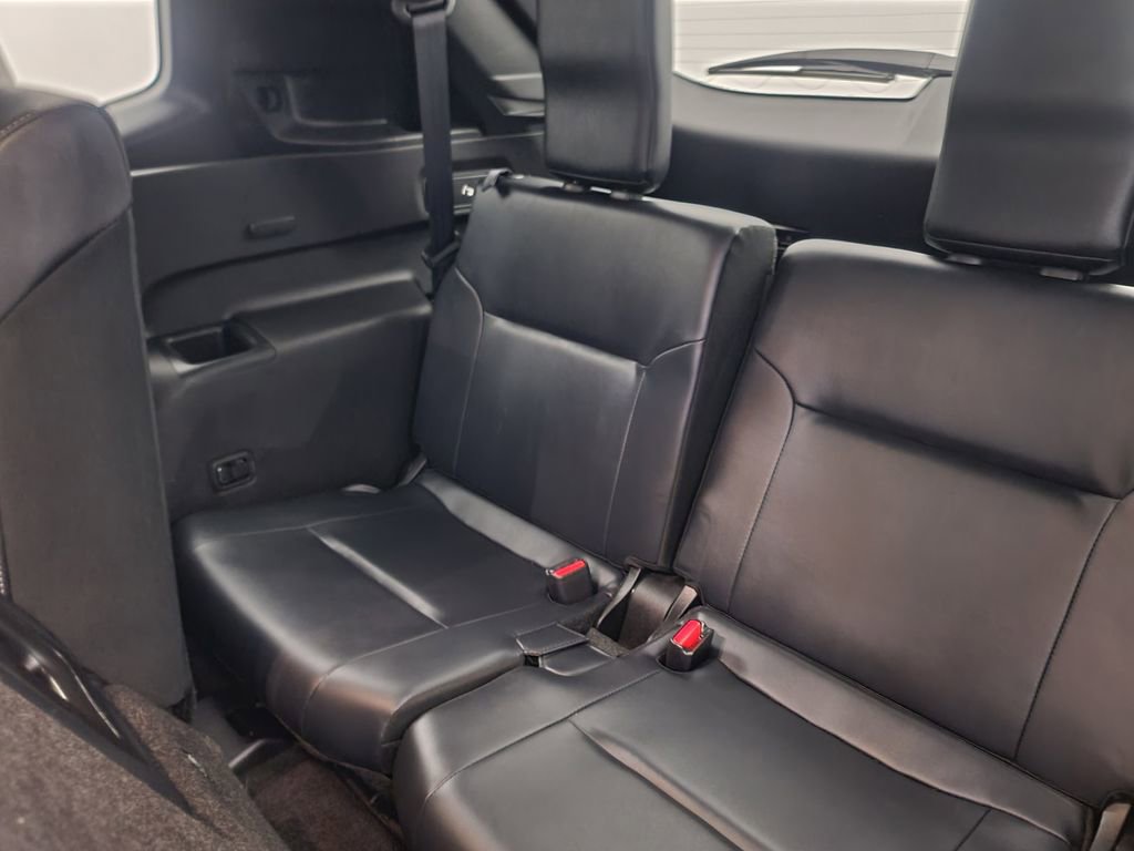 Used 2025 Mitsubishi Outlander SE image 22