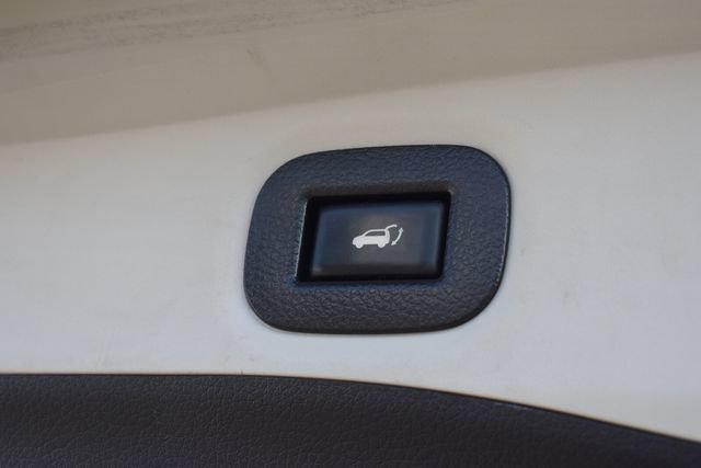Used 2019 Nissan Rogue SV FWD image 18