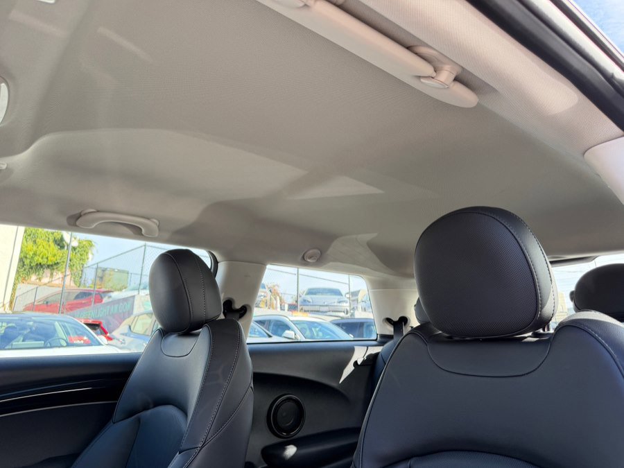 Used 2022 MINI Cooper SE image 18