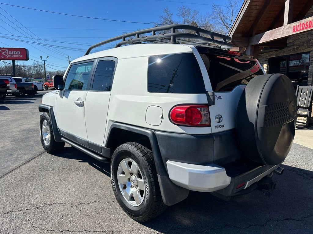 Used 2010 Toyota FJ Cruiser 2WD image 3