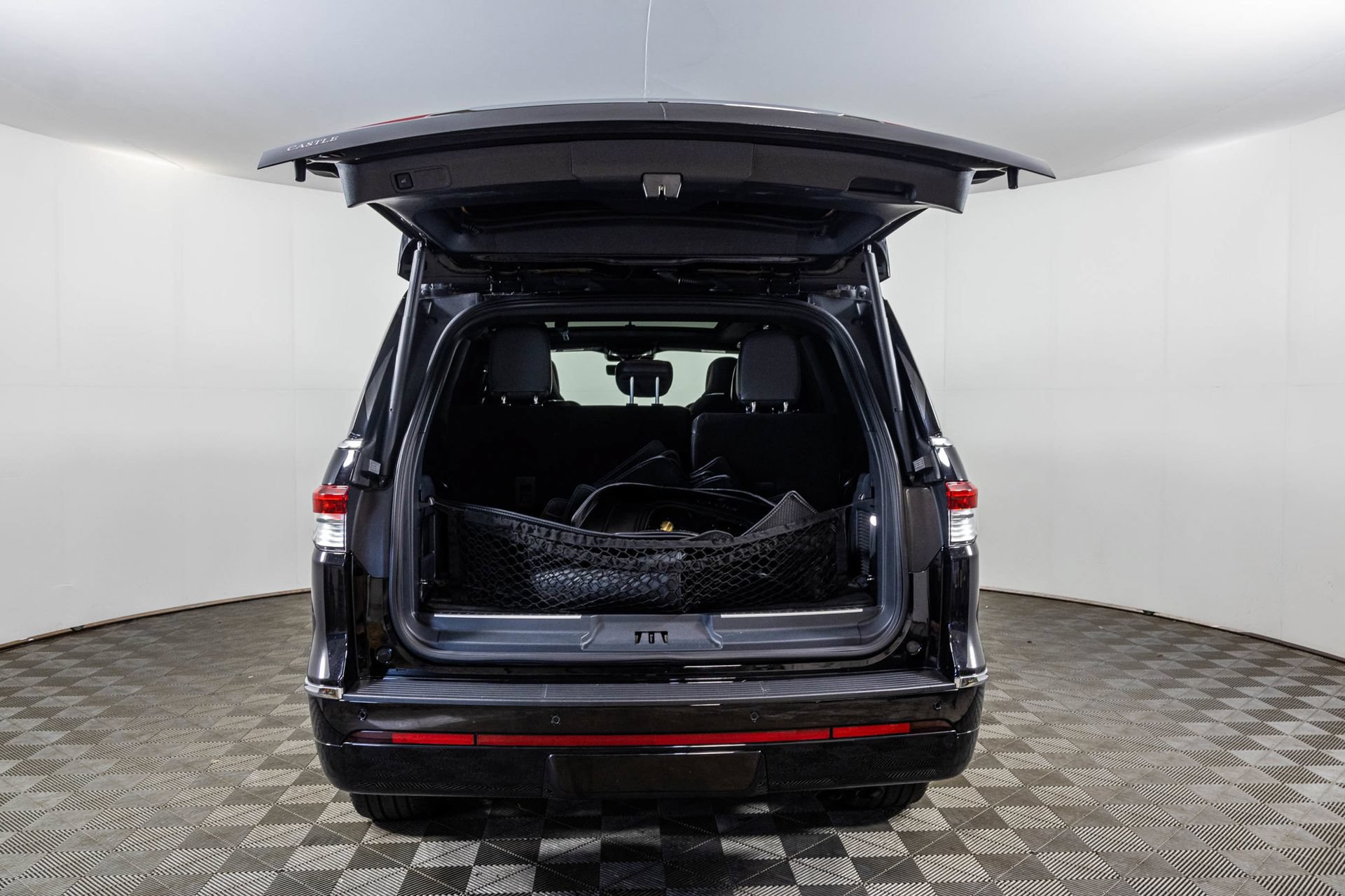 Used 2024 Lincoln Navigator Reserve w/ Monochromatic Package AWD/4WD image 47
