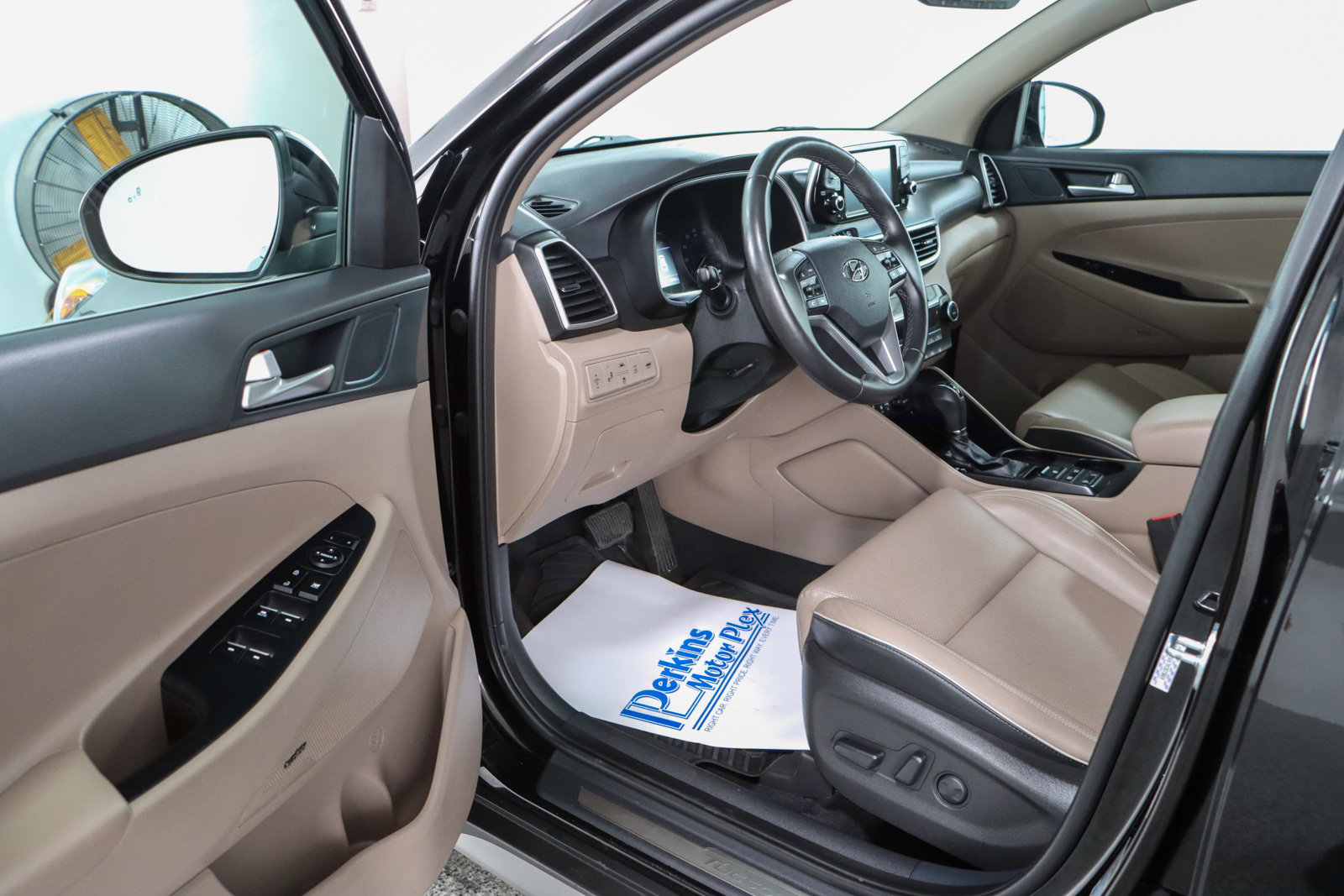 Used 2021 Hyundai Tucson Limited image 3