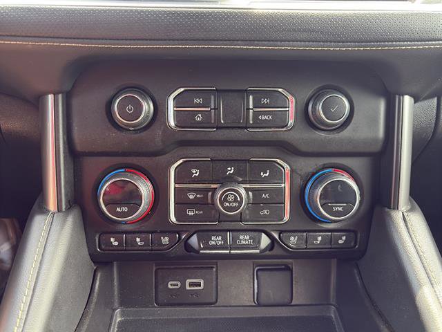 Used 2023 Chevrolet Suburban Premier image 25