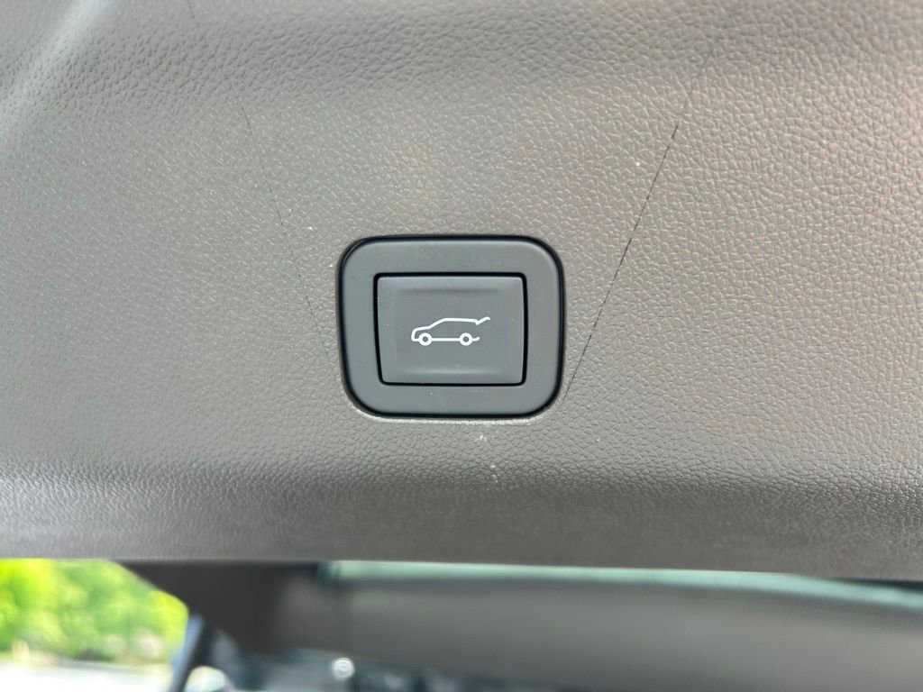 Used 2025 Cadillac Escalade Premium Luxury RWD image 50