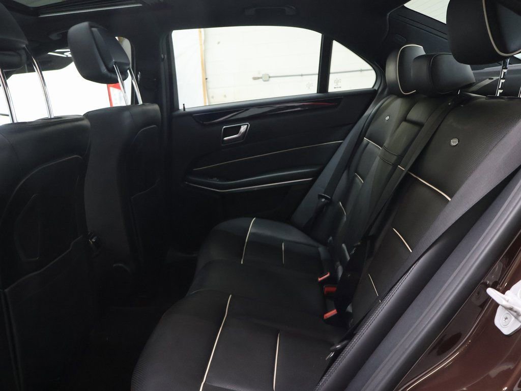 Used 2016 Mercedes-Benz E 400 4MATIC Sedan w/ Driver Assistance Package image 15