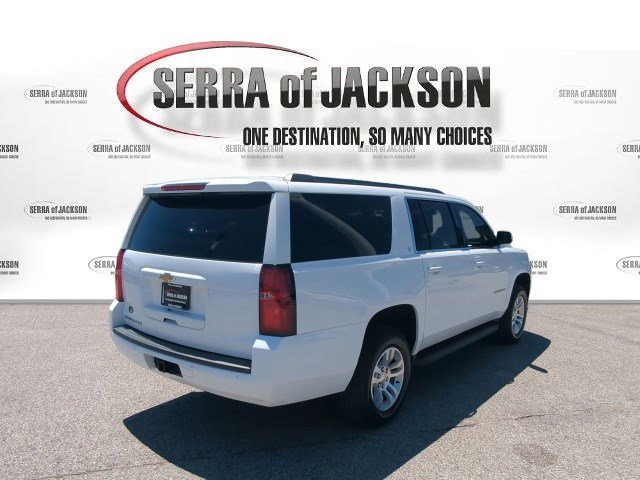 Used 2019 Chevrolet Suburban LT RWD image 8