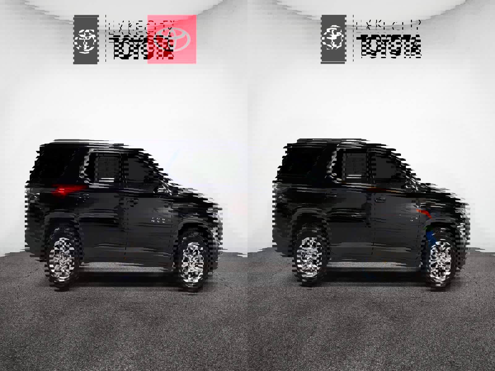 Used 2020 Chevrolet Traverse LT w/ LPO, Floor Liner Package image 9