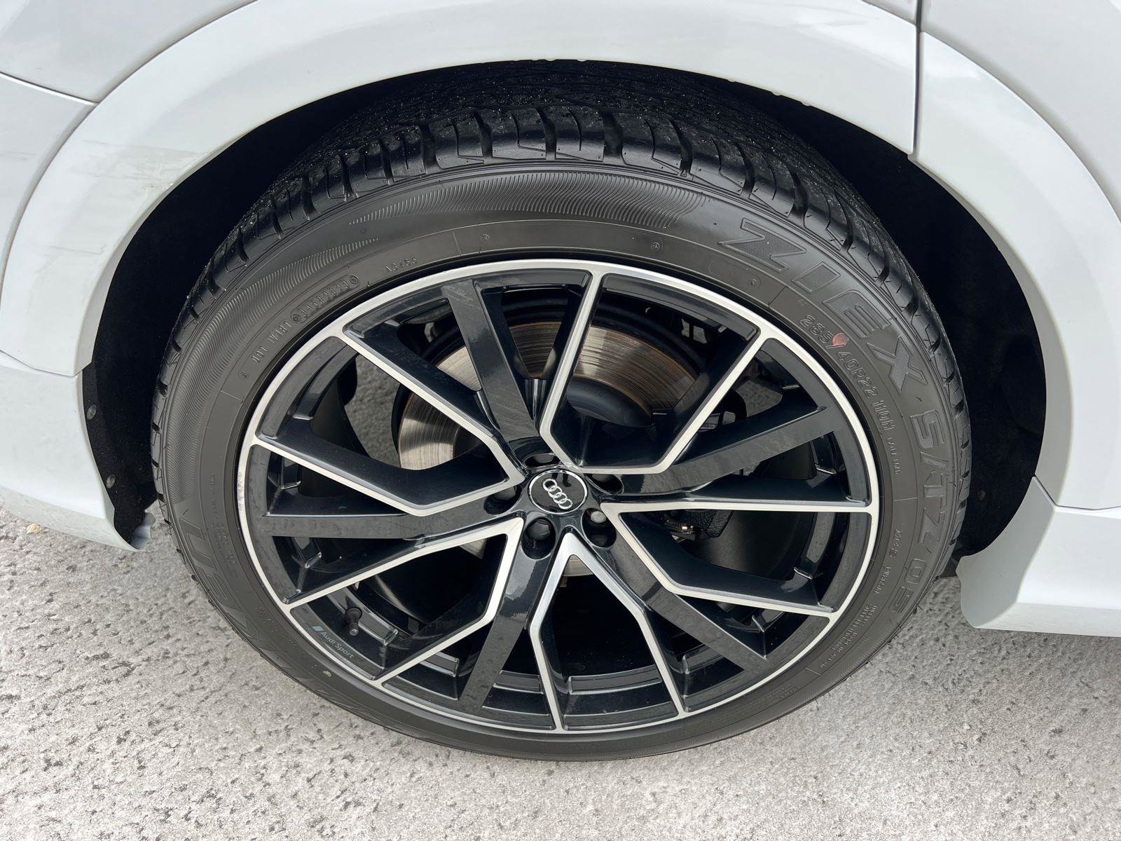 Used 2021 Audi SQ8 Prestige w/ Prestige Package image 17