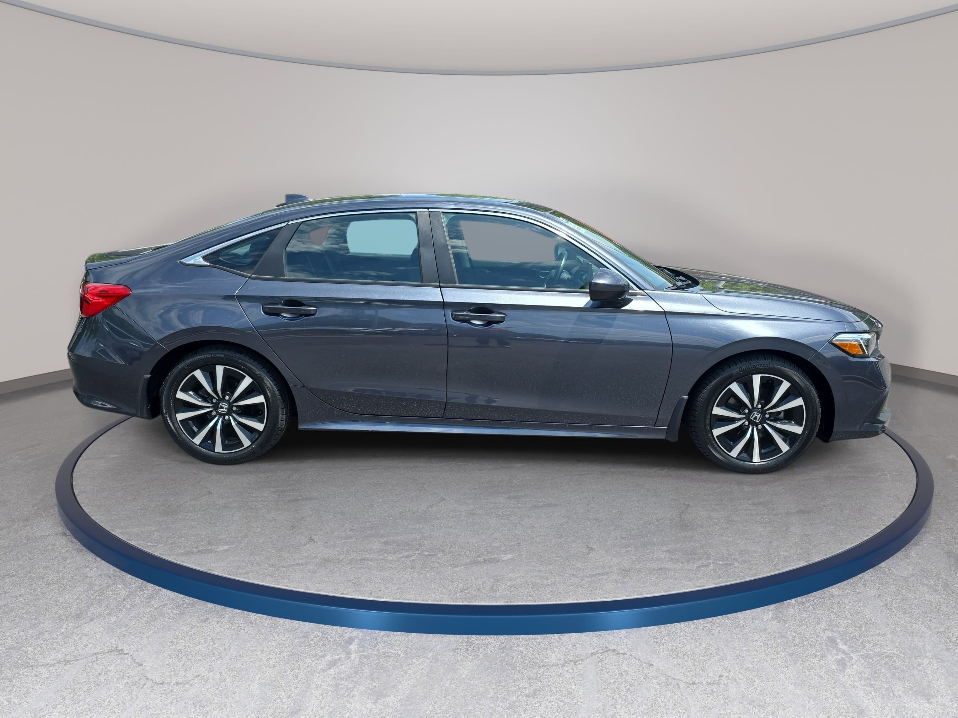Used 2023 Honda Civic EX image 4