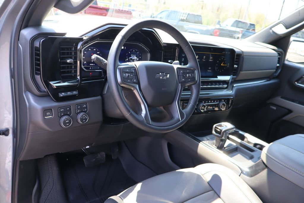 Used 2023 Chevrolet Silverado 1500 ZR2 w/ Technology Package AWD/4WD image 5