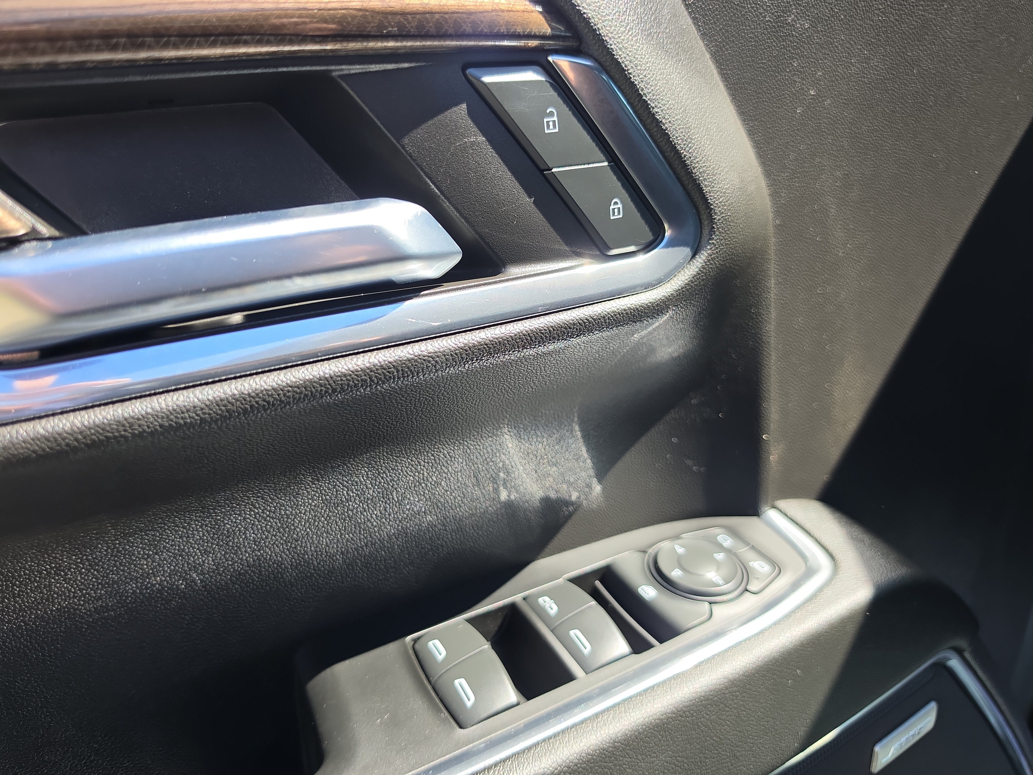 Used 2024 Chevrolet Silverado 1500 LT Trail Boss w/ Convenience Package II AWD/4WD image 18