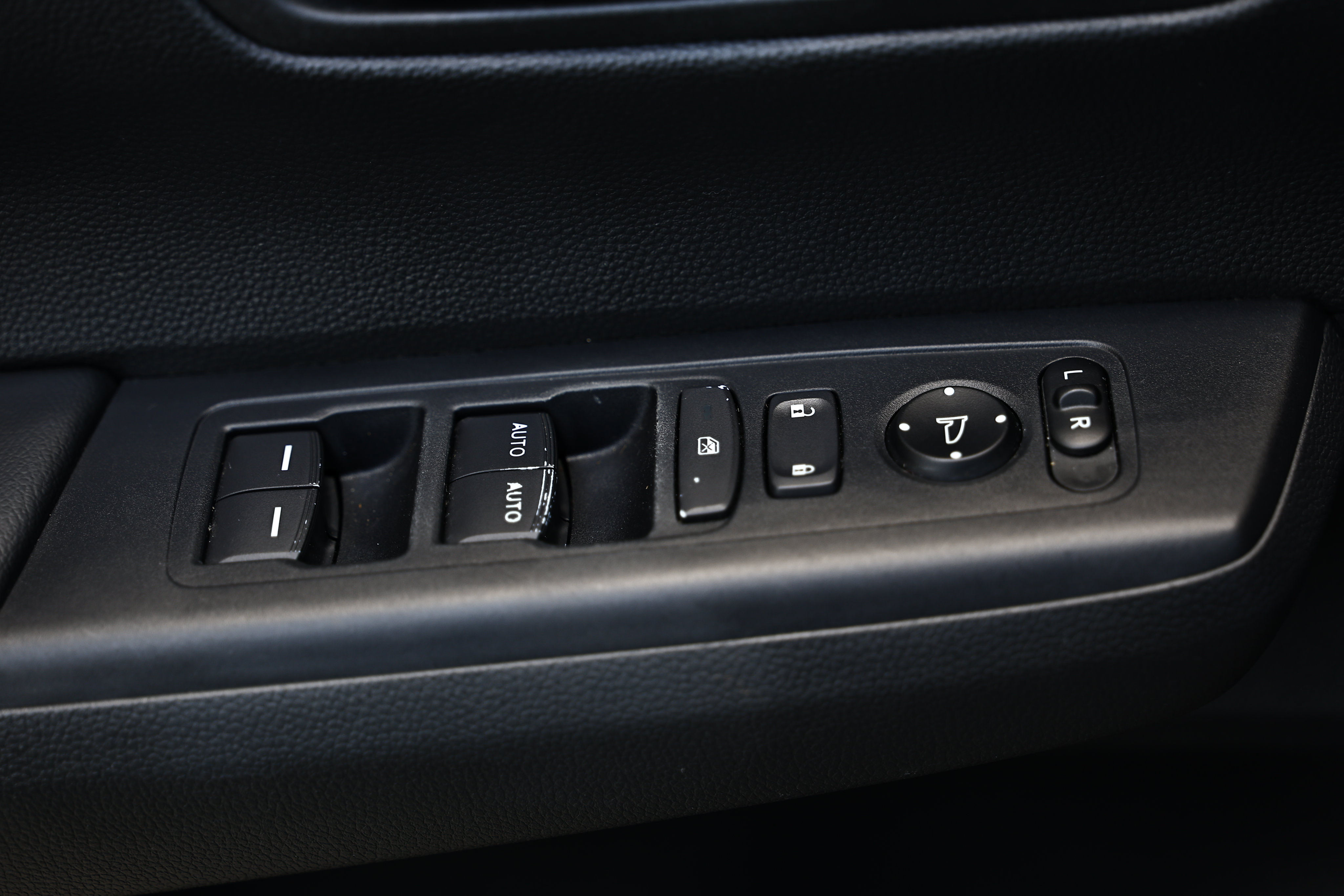 Used 2023 Honda CR-V Sport image 16