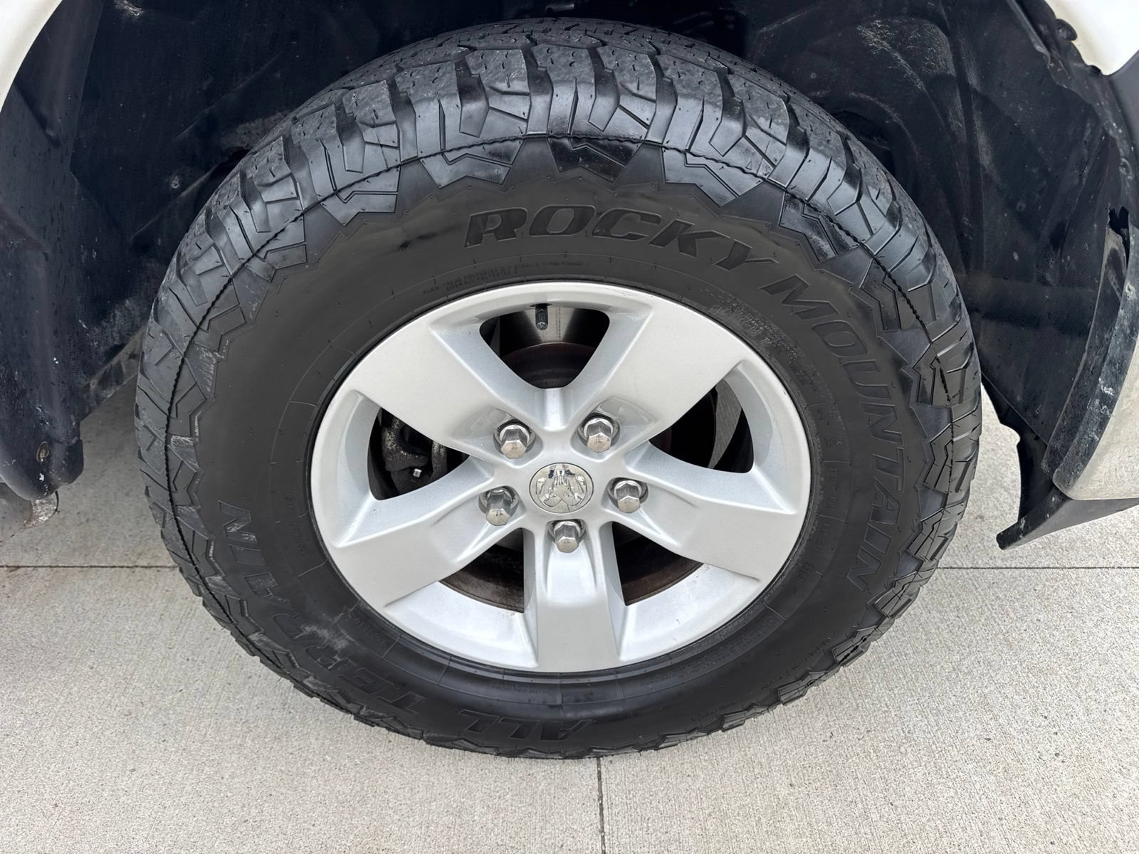 Used 2018 RAM 1500 ST w/ SXT Appearance Group AWD/4WD image 20