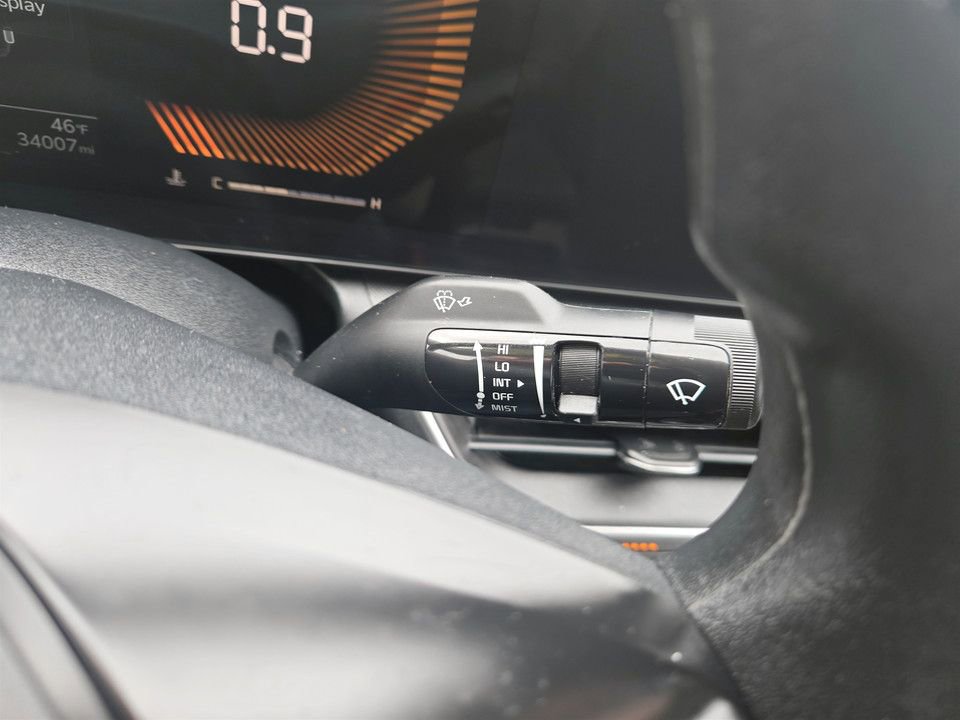 Used 2025 Kia K4 LXS image 16