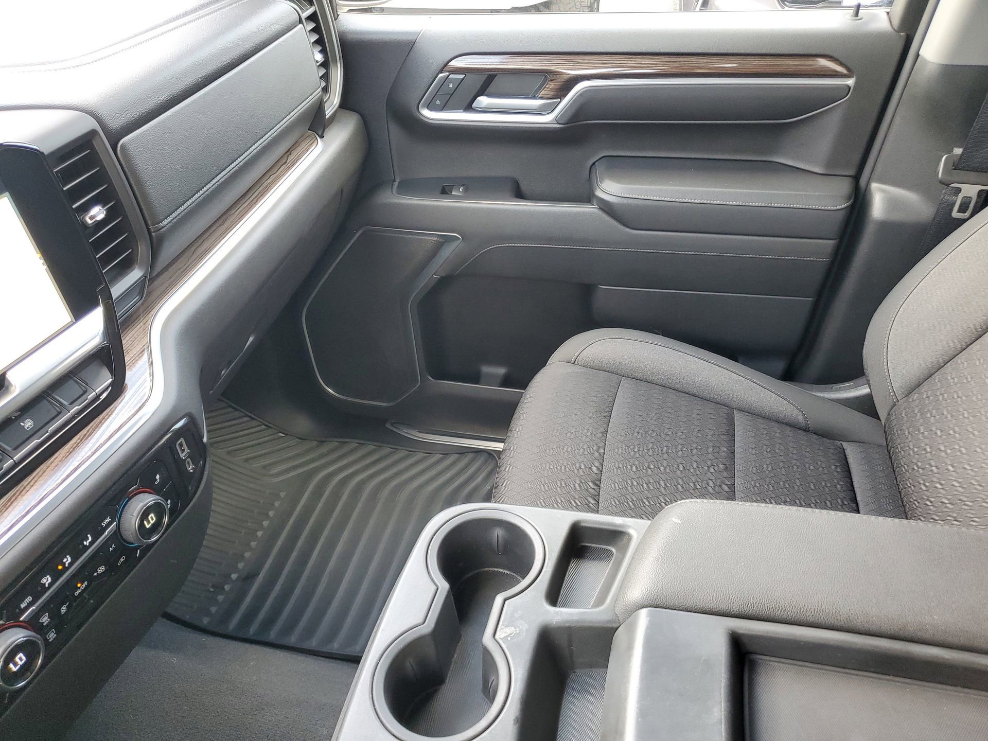 Used 2022 Chevrolet Silverado 1500 RST image 25