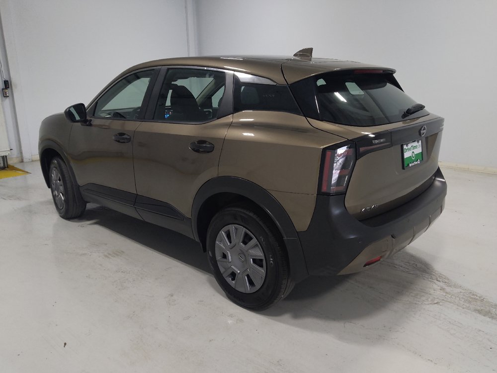 Used 2025 Nissan Kicks S FWD image 5
