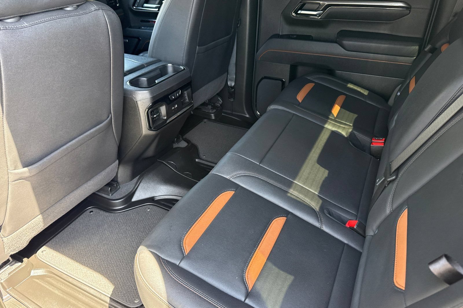 Used 2025 GMC Sierra 1500 AT4 AWD/4WD image 14