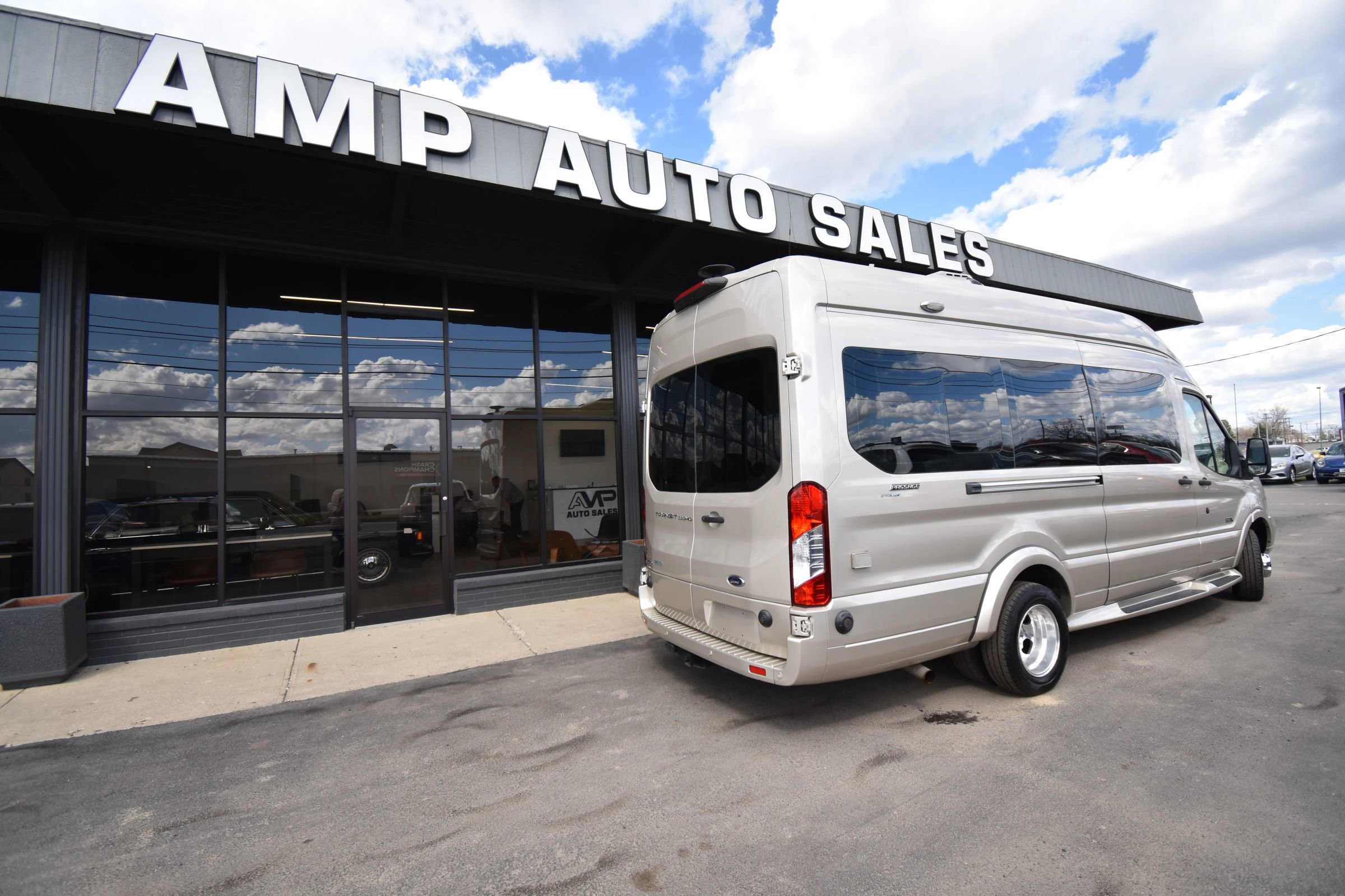 Used 2019 Ford Transit 350 148 High Roof Extended DRW w/ Premium Package RWD image 6