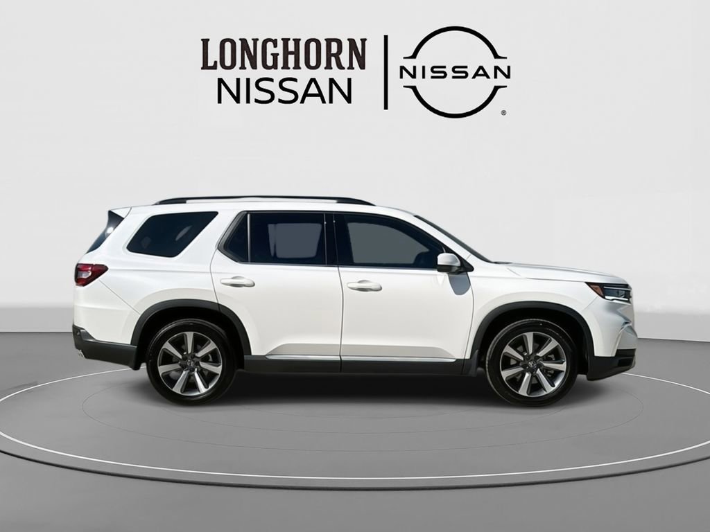 Used 2025 Honda Pilot Elite image 8