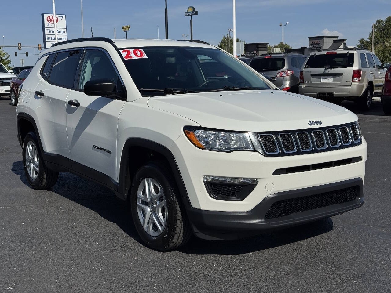 Used 2020 Jeep Compass Sport AWD/4WD image 3