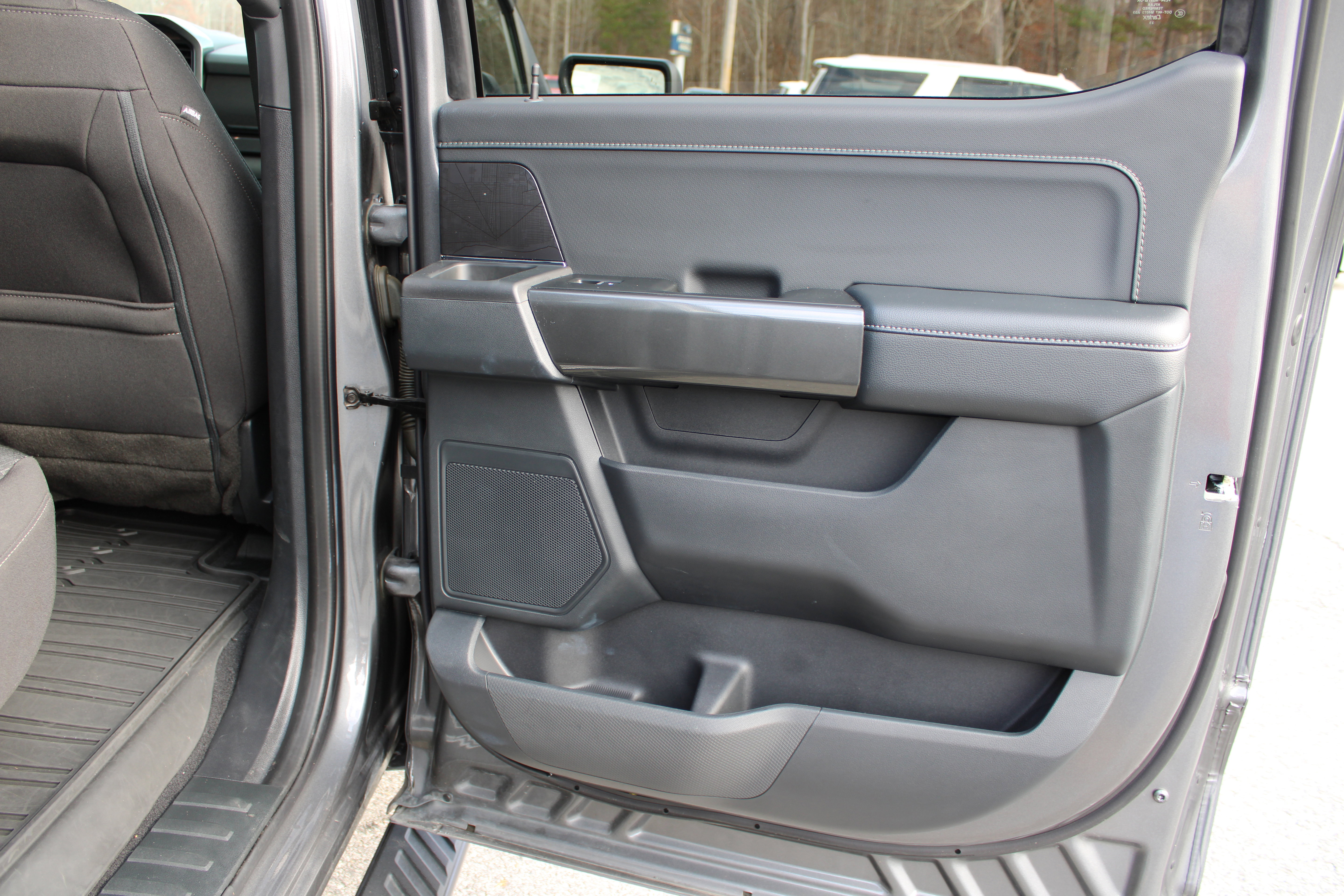 Used 2023 Ford F150 XLT w/ Equipment Group 302A High image 14