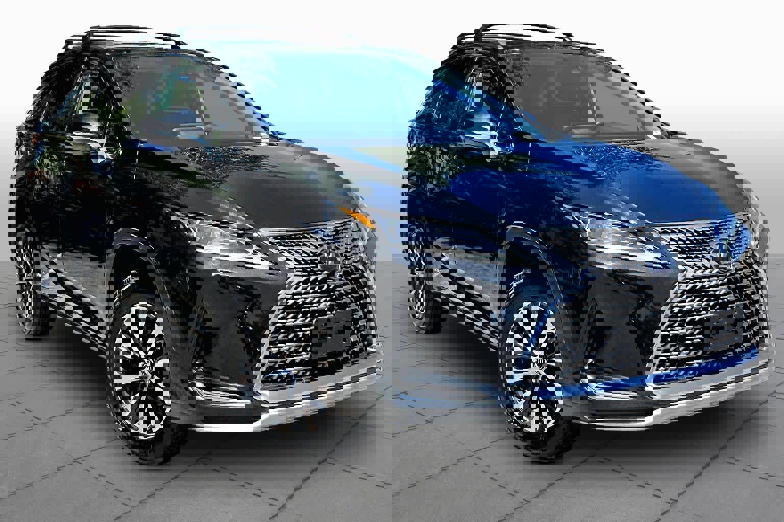 Used 2021 Lexus RX 450h AWD w/ Premium Package image 3