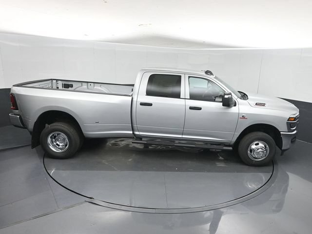 New 2026 RAM 3500 Tradesman AWD/4WD image 34
