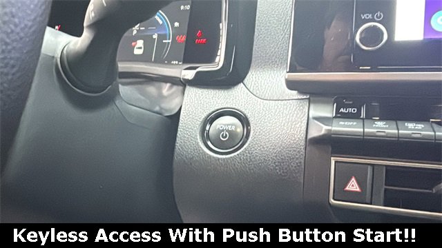 Used 2025 Toyota Camry LE image 6