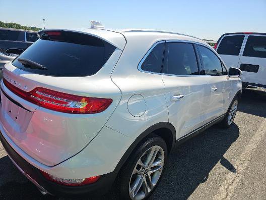 Used 2019 Lincoln MKC Reserve w/ MKC Climate Package AWD/4WD image 4