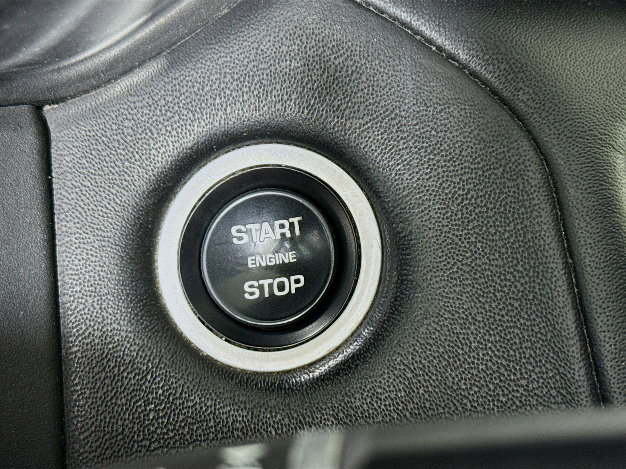 Used 2022 Land Rover Range Rover Velar S image 21