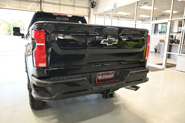 New 2026 Chevrolet Silverado 3500 LTZ w/ LTZ Plus Package AWD/4WD image 6
