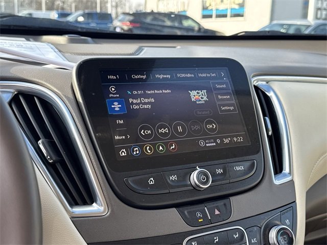 Used 2024 Chevrolet Malibu LT image 18