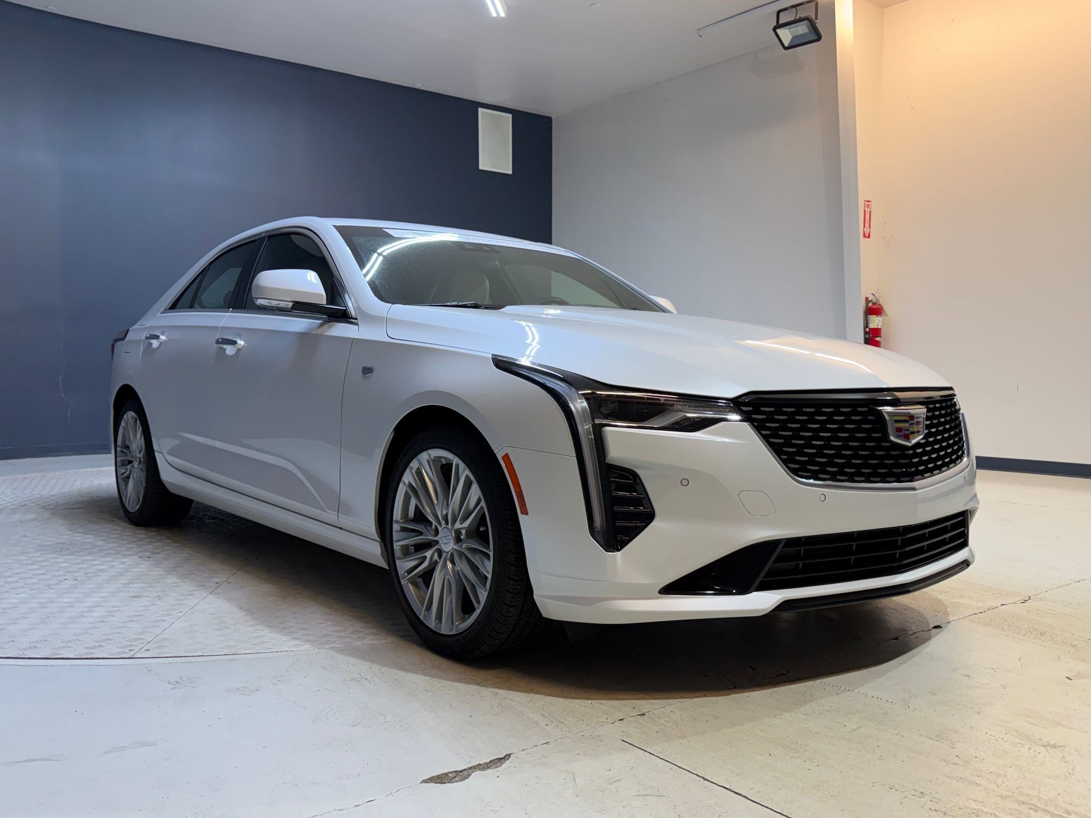 Certified 2025 Cadillac CT4 Premium Luxury RWD image 7