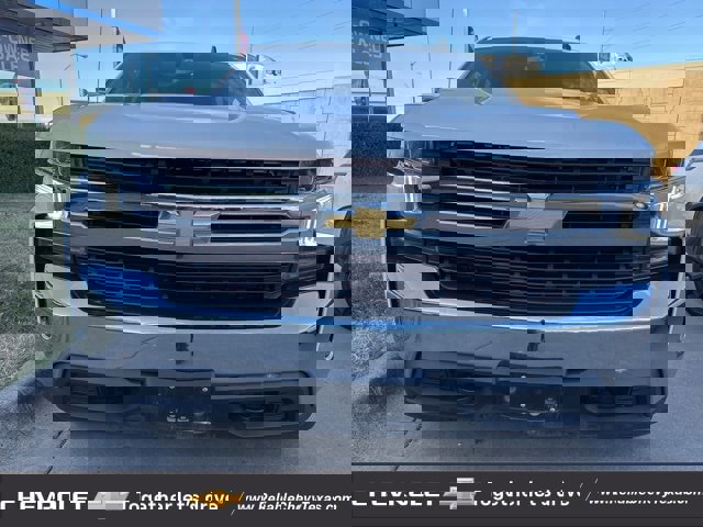 Used 2022 Chevrolet Silverado 1500 LT w/ Z71 Off-Road Package image 2