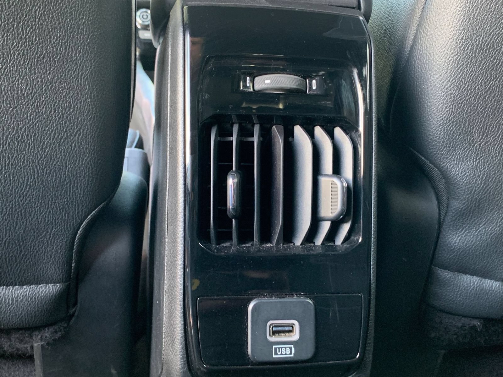 Used 2025 Jeep Compass Latitude AWD/4WD image 22