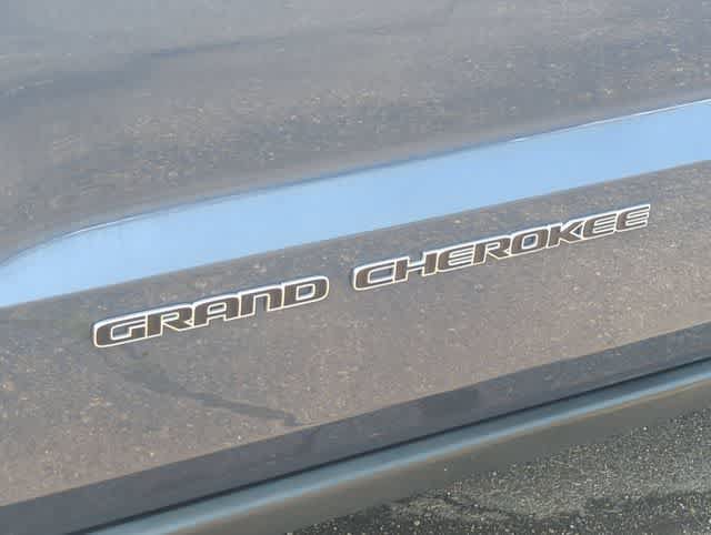 Certified 2021 Jeep Grand Cherokee Limited w/ Premium Lighting Group AWD/4WD image 13