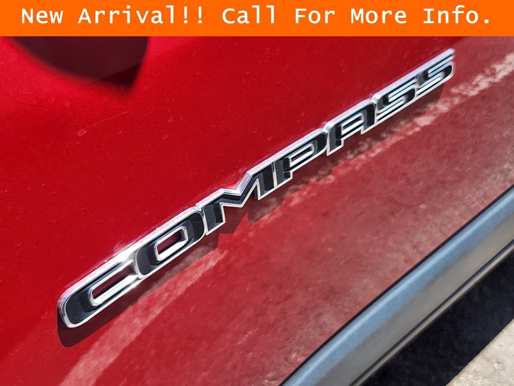 Used 2025 Jeep Compass Limited AWD/4WD image 7