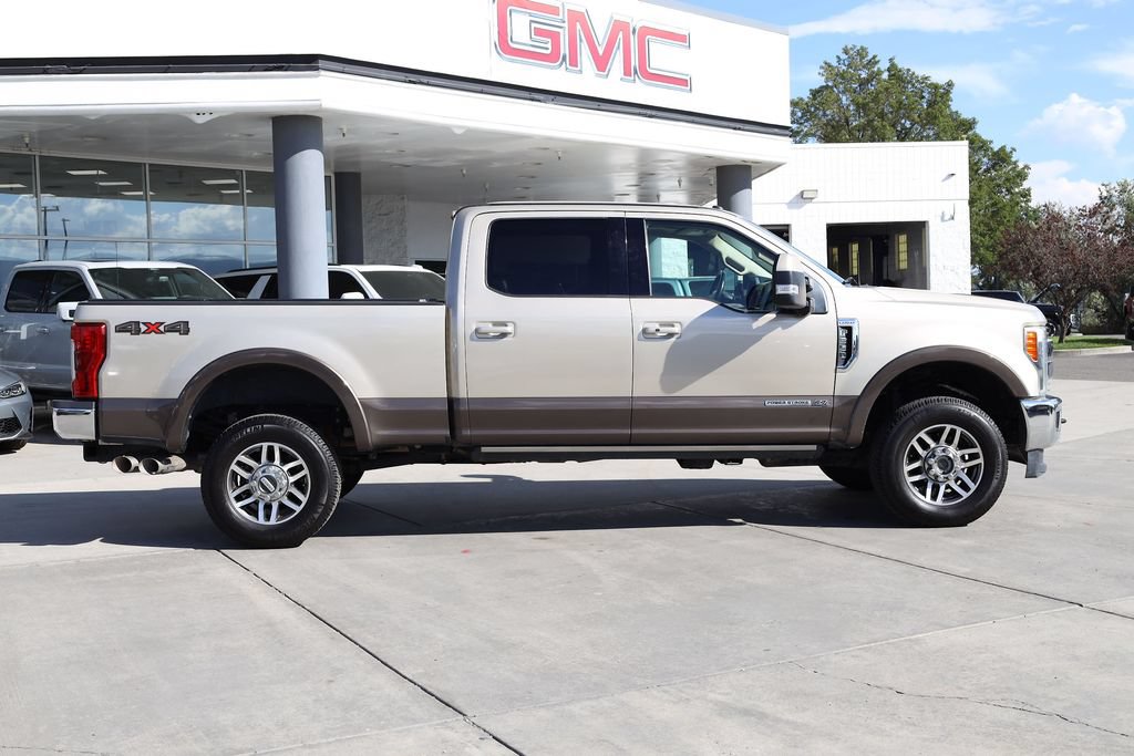 Used 2017 Ford F350 Lariat w/ Lariat Ultimate Package AWD/4WD image 7