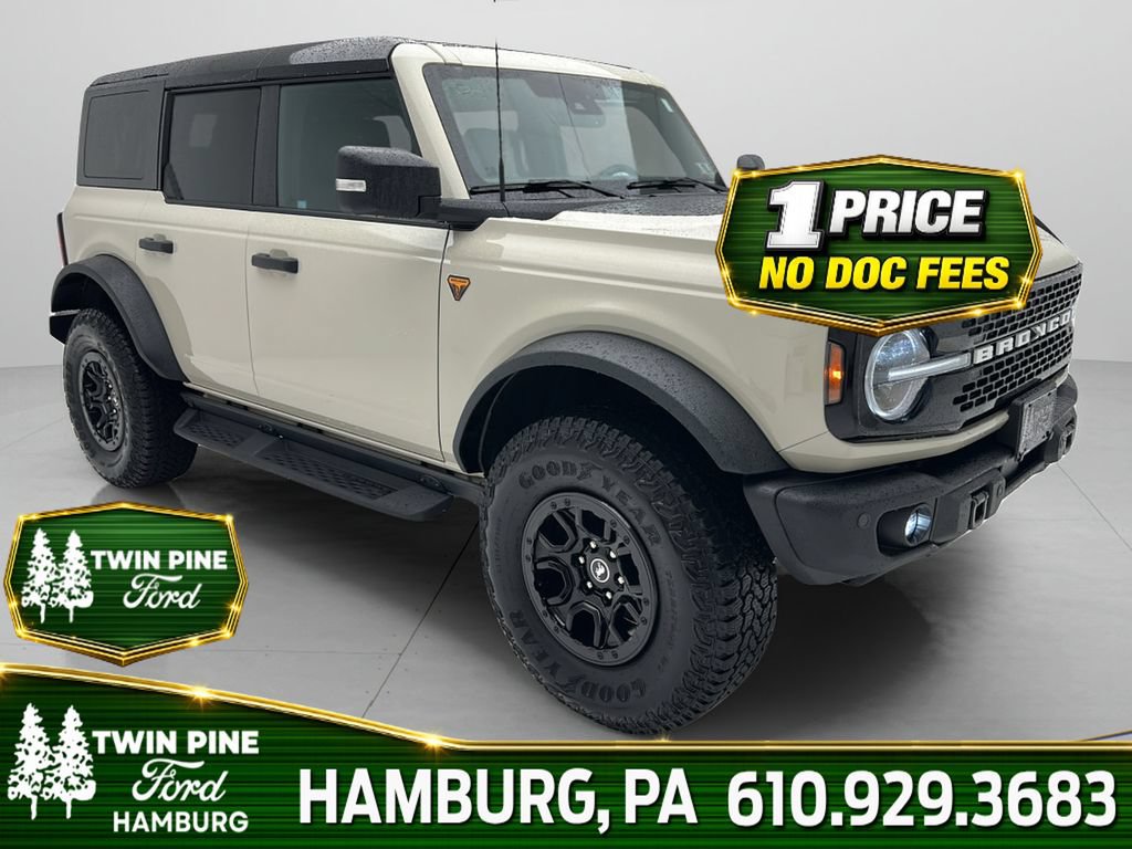 Used 2025 Ford Bronco Badlands AWD/4WD image 1