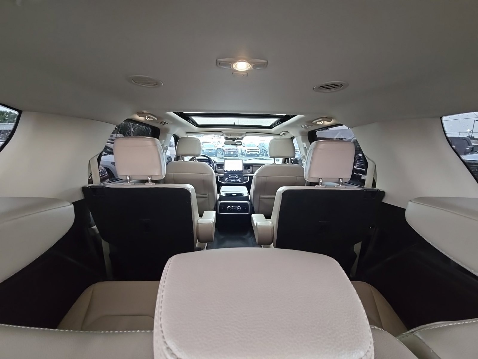 Used 2023 Ford Expedition Limited AWD/4WD image 53