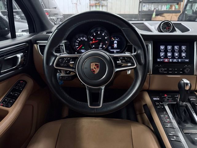 Used 2017 Porsche Macan AWD/4WD image 24