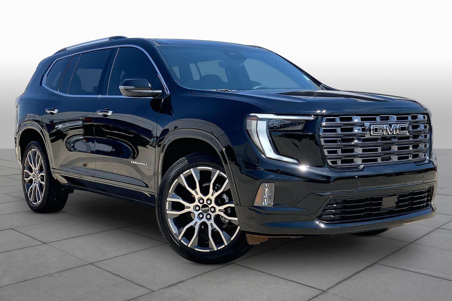 Used 2026 GMC Acadia Denali Ultimate w/ LPO, Floor Liner Package FWD image 3