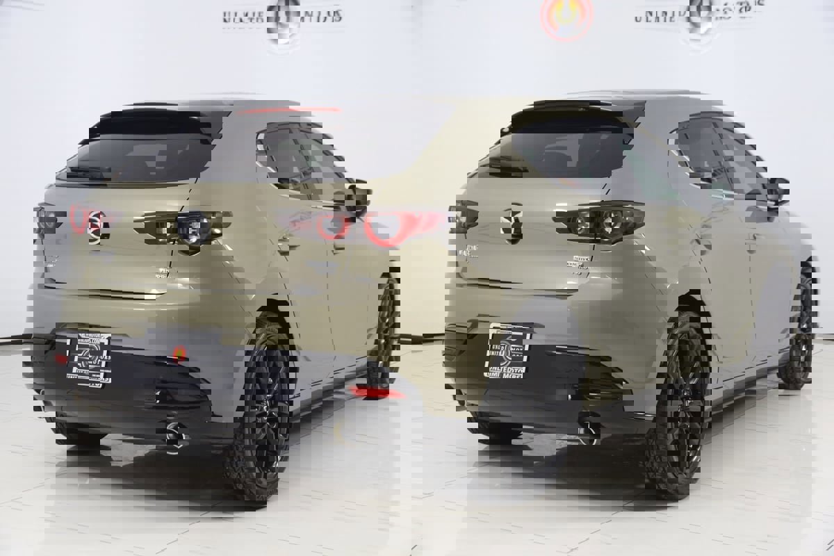 Used 2025 MAZDA MAZDA3 Carbon image 3