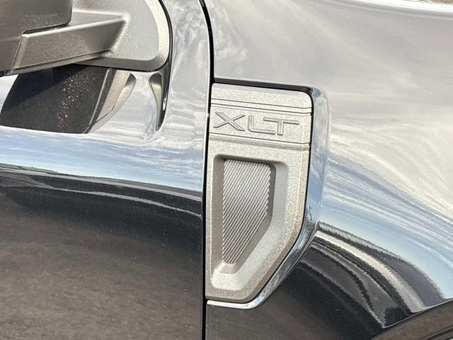 New 2025 Ford Maverick XLT w/ XLT Luxury Package image 10